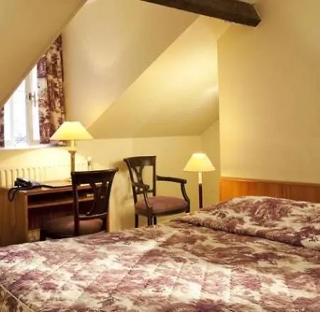 Wallace 4* Paris