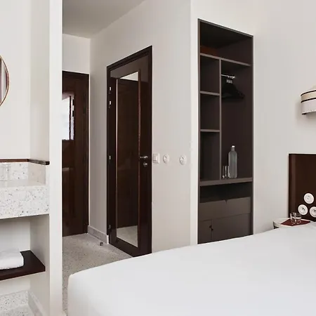 Wallace - Orso 4* Париж