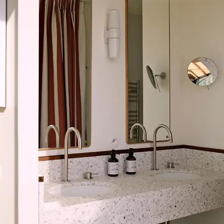 Wallace Paris, A Member Of Design Hotel Paris