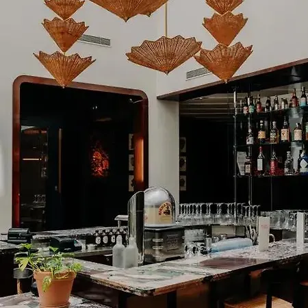 Hotel Wallace Paris, A Member Of Design 4*
