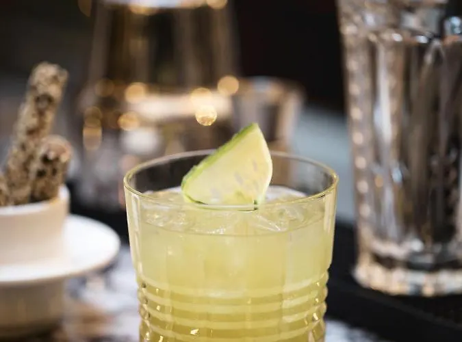 Wallace Paris, A Member Of Design 4*