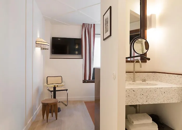 Wallace Paris, A Member Of Design Hotel 4*