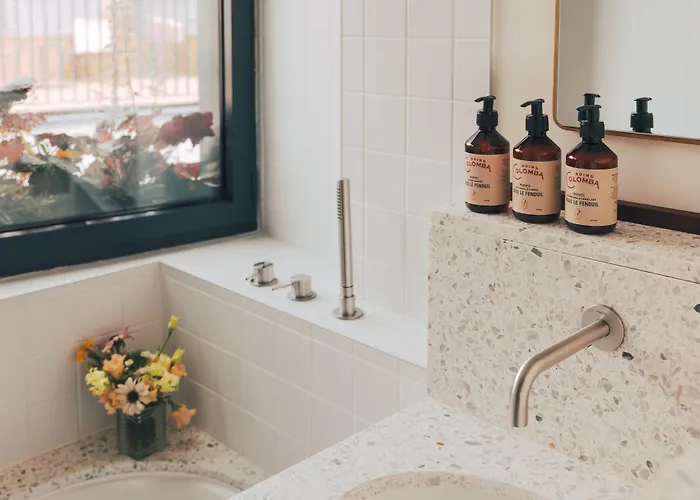 Wallace Paris, A Member Of Design Paris