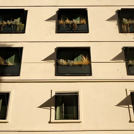 Wallace Paris, A Member Of Design Hotel 4*