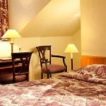 Wallace Paris, Orso Hotels, A Member Of Design 4*